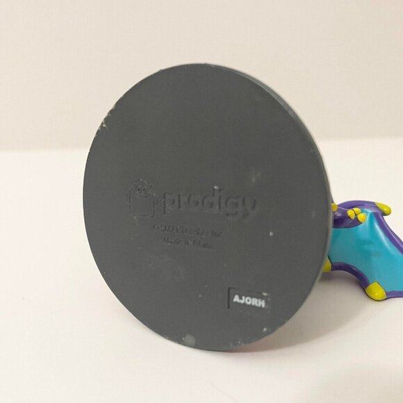 Prodigy Eclipse Vinyl Figure SMARTeacher Epic Dragons Series No code Or Box - Picture 10 of 16